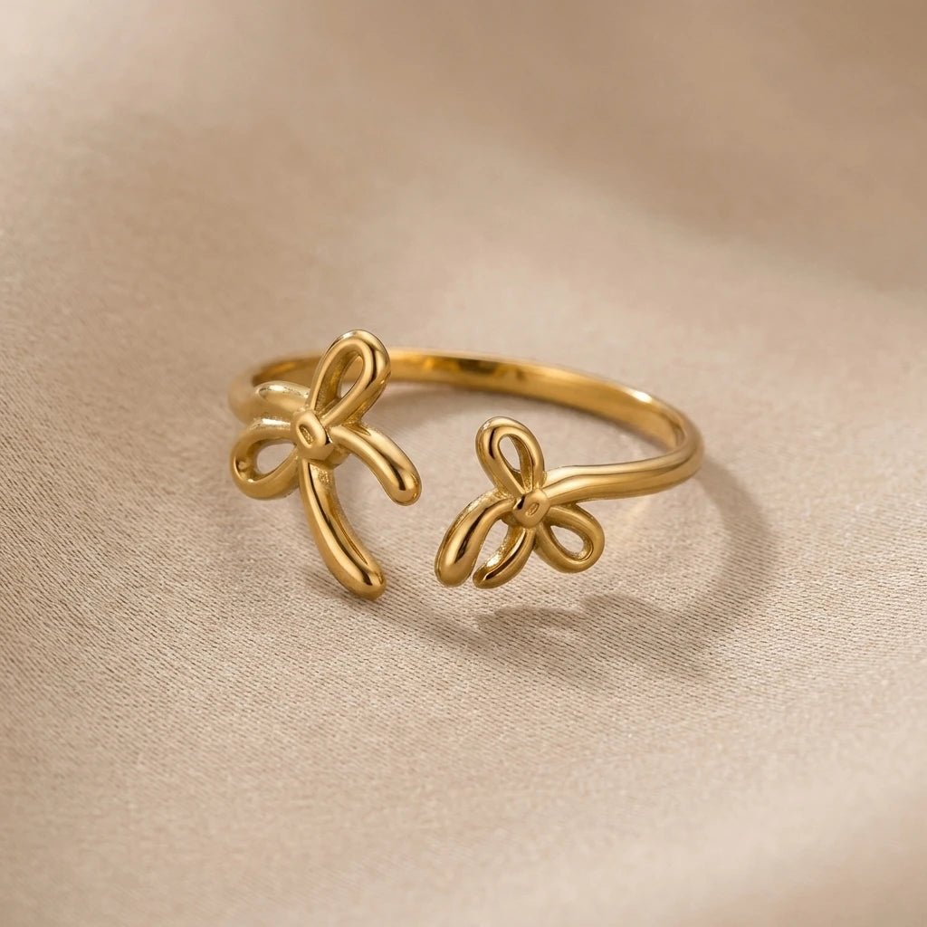 Belle Bow Ring