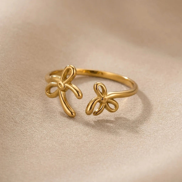 Belle Bow Ring